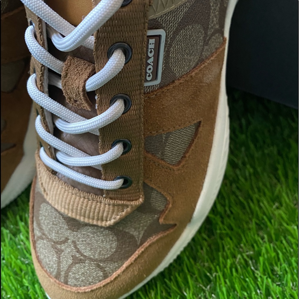 Coach Citysole Runner Sneakers, Sizes 8, 9, and 10. Color-Khaki Light Saddle - Picture 7 of 14
